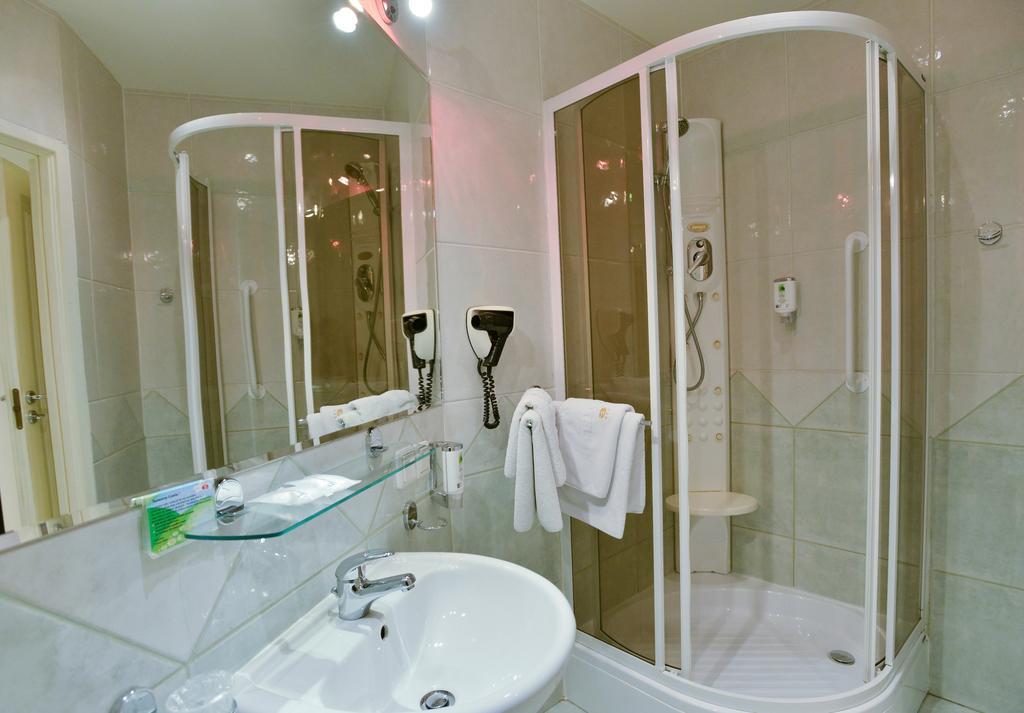 Elita Hotel & Restauracja Iwonicz-Zdroj Room photo